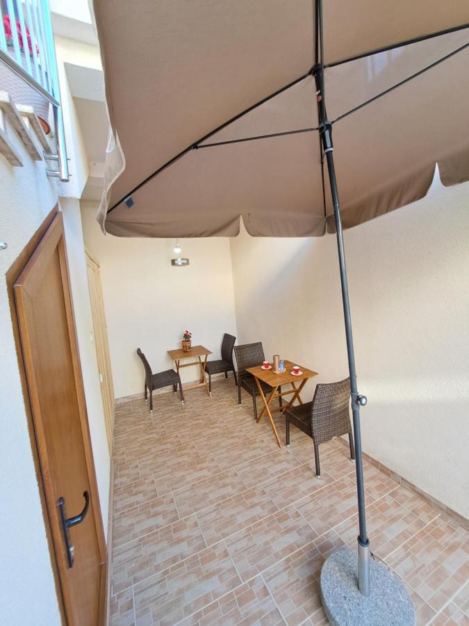 Meressa Nina&Leo Studio Apartments Novigrad  Exterior photo